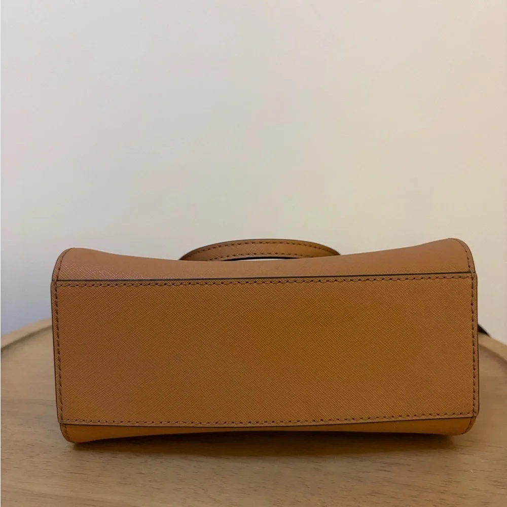 Tory Burch Emerson satchel Crossbody Handle Bag